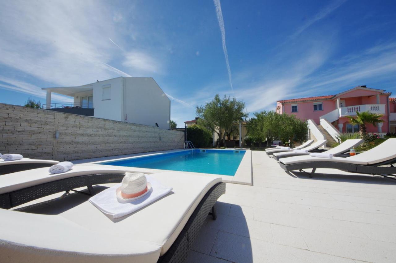 Apartmani Emili Sukošan Esterno foto